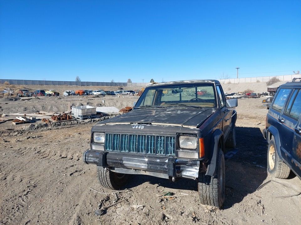 1986 Jeep Comanche MJ Black, photo 1 of 7