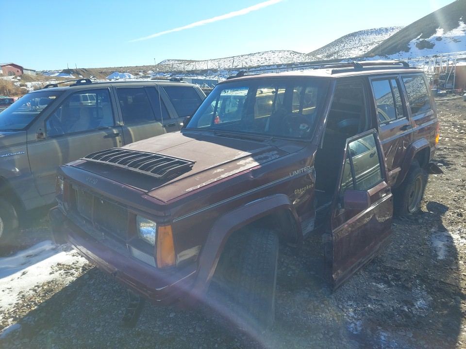 1992 Jeep Cherokee XJ Limited 4.0L 6 Cylinder Automatic Maroon, photo 1 of 5