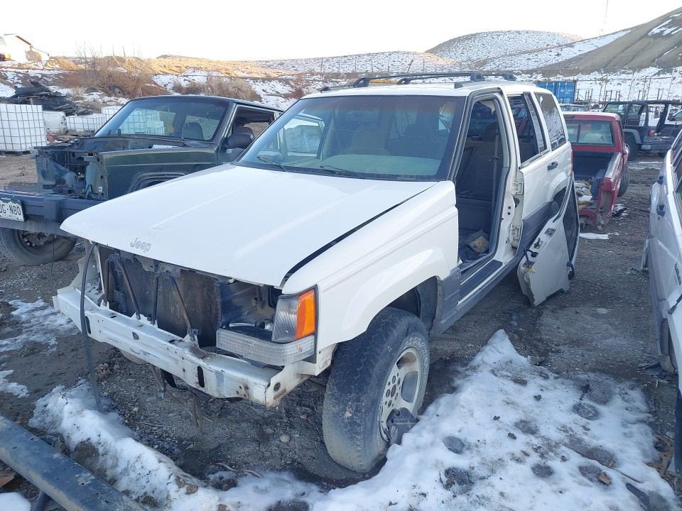 1997 Jeep Grand Cherokee ZJ White 4.0L Auto, photo 1 of 5